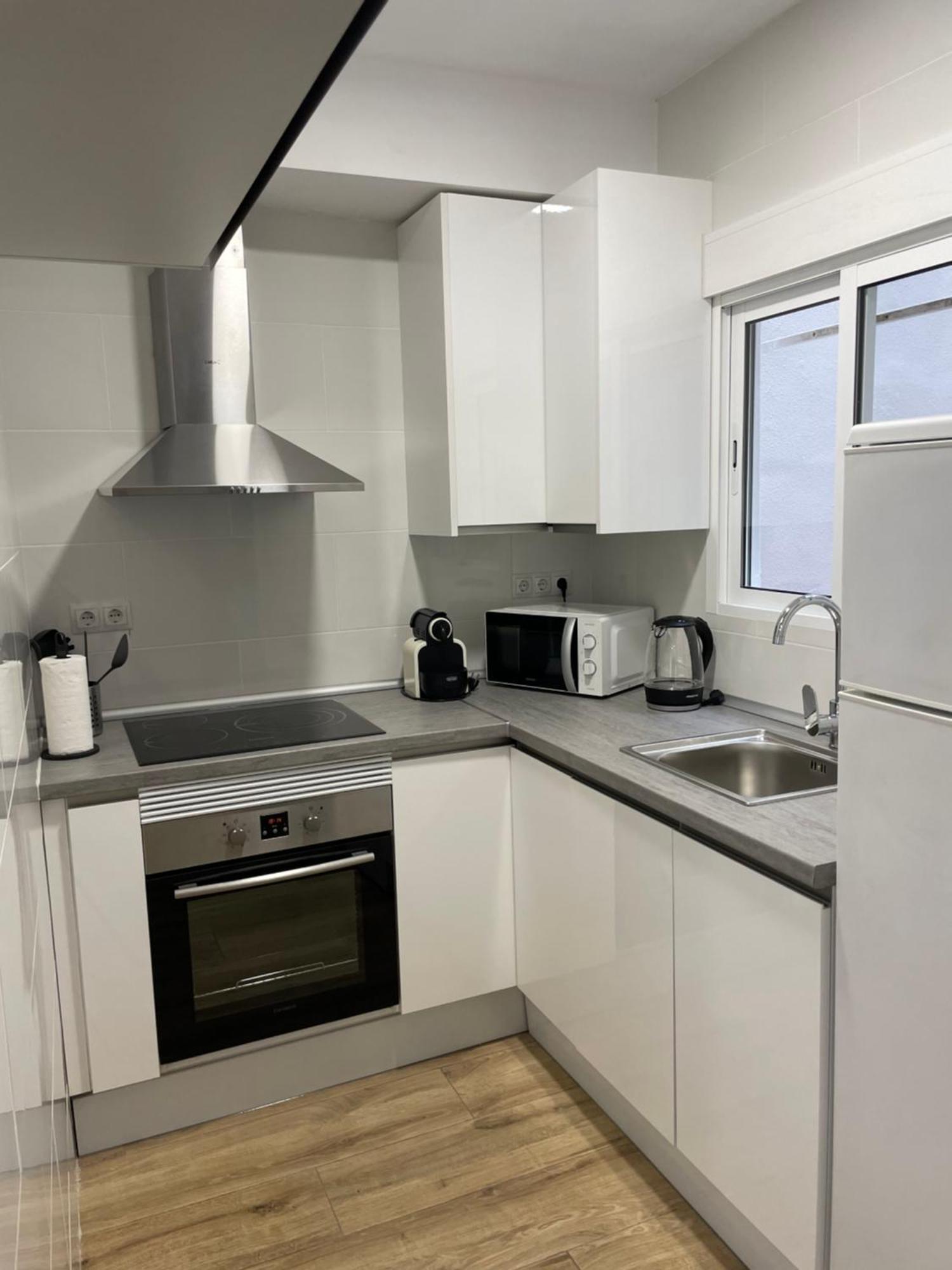 Apartamentos Tarradellas Sants Estacio Barcelona Exterior foto