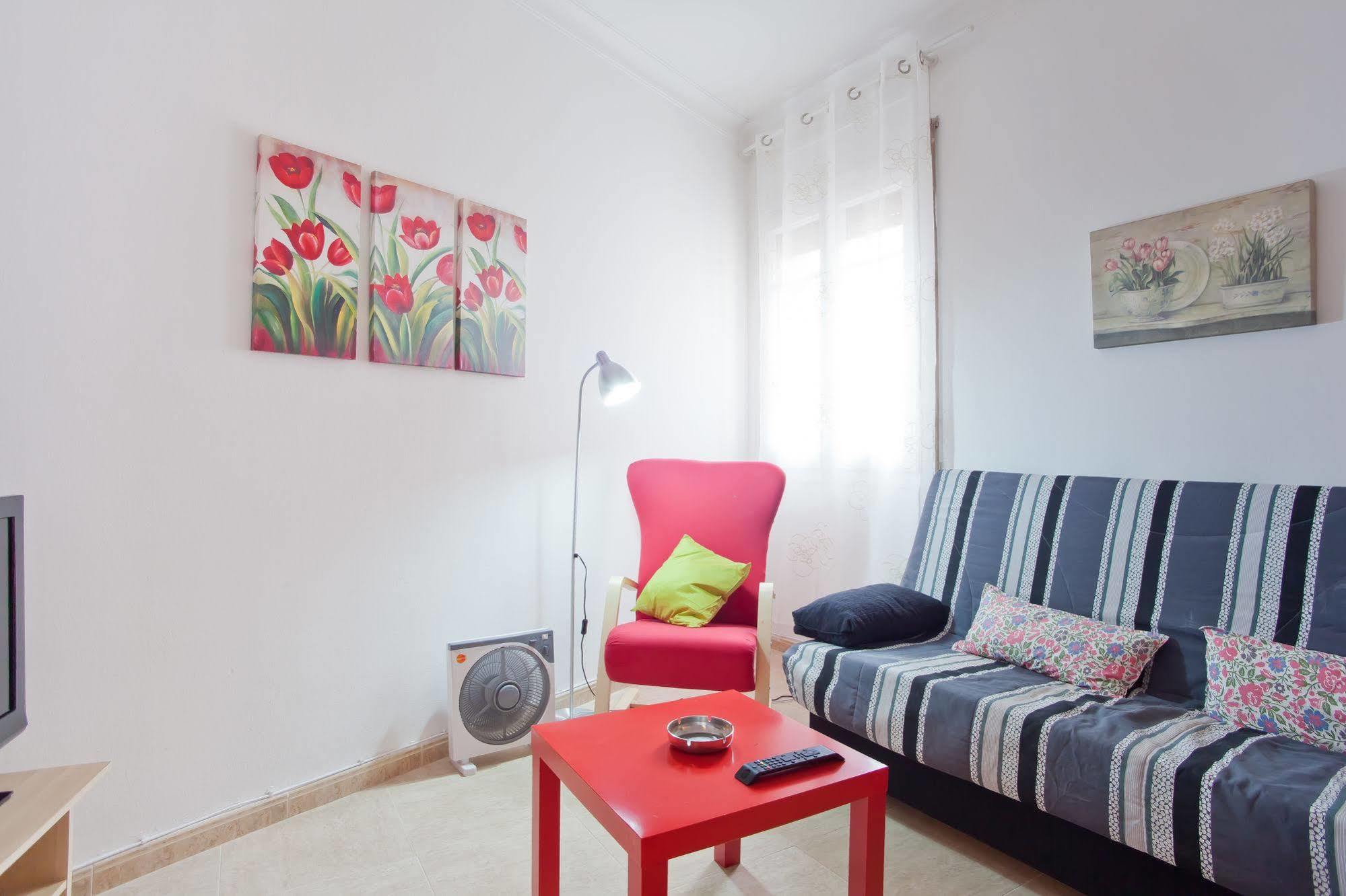 Apartamentos Tarradellas Sants Estacio Barcelona Exterior foto