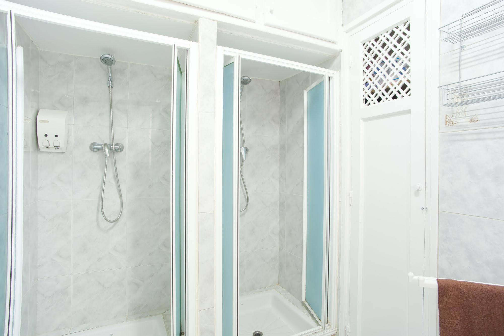 Apartamentos Tarradellas Sants Estacio Barcelona Exterior foto