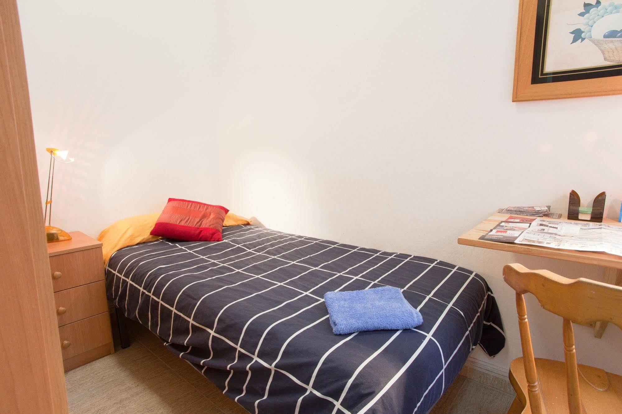 Apartamentos Tarradellas Sants Estacio Barcelona Exterior foto