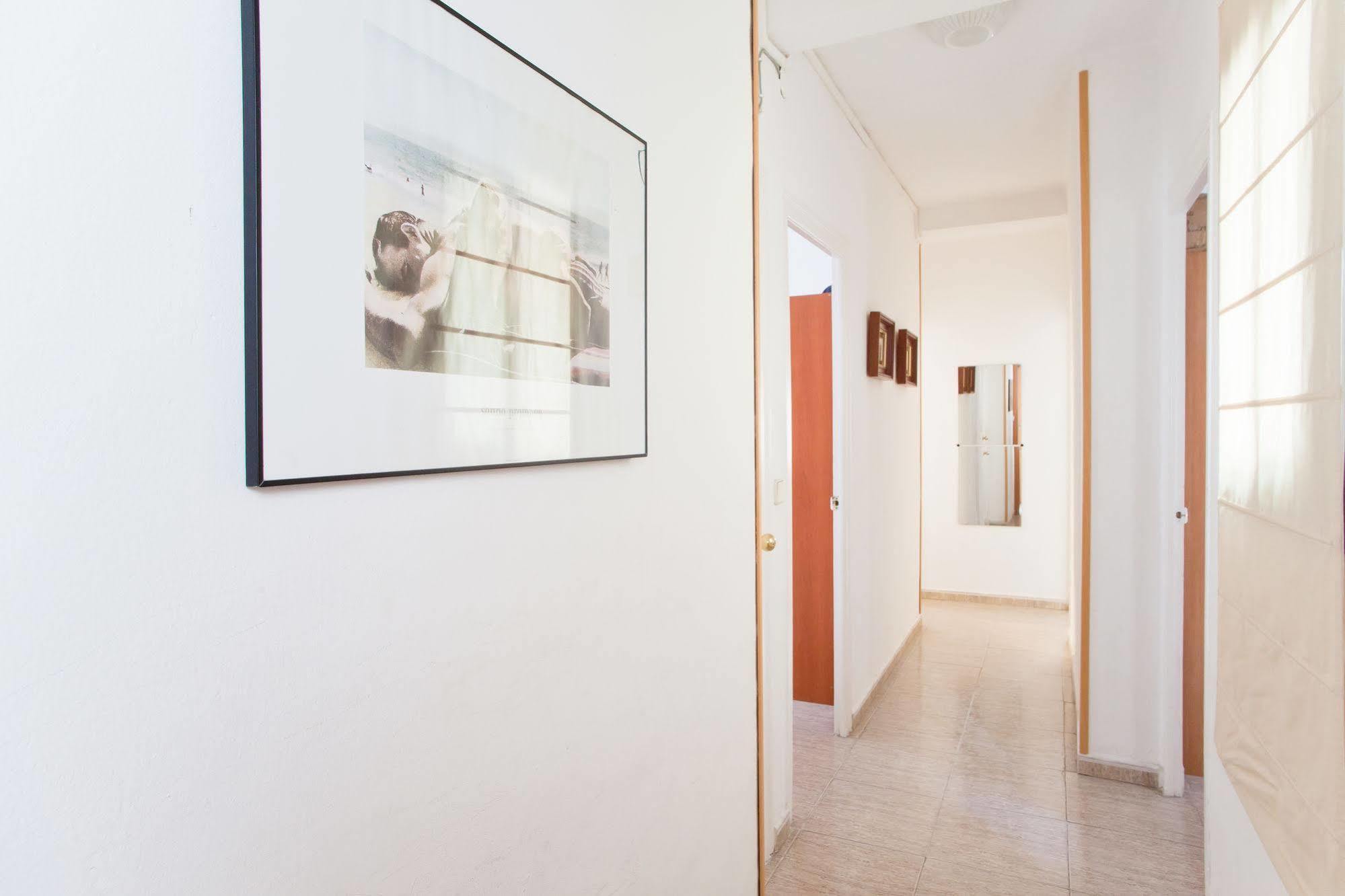 Apartamentos Tarradellas Sants Estacio Barcelona Exterior foto