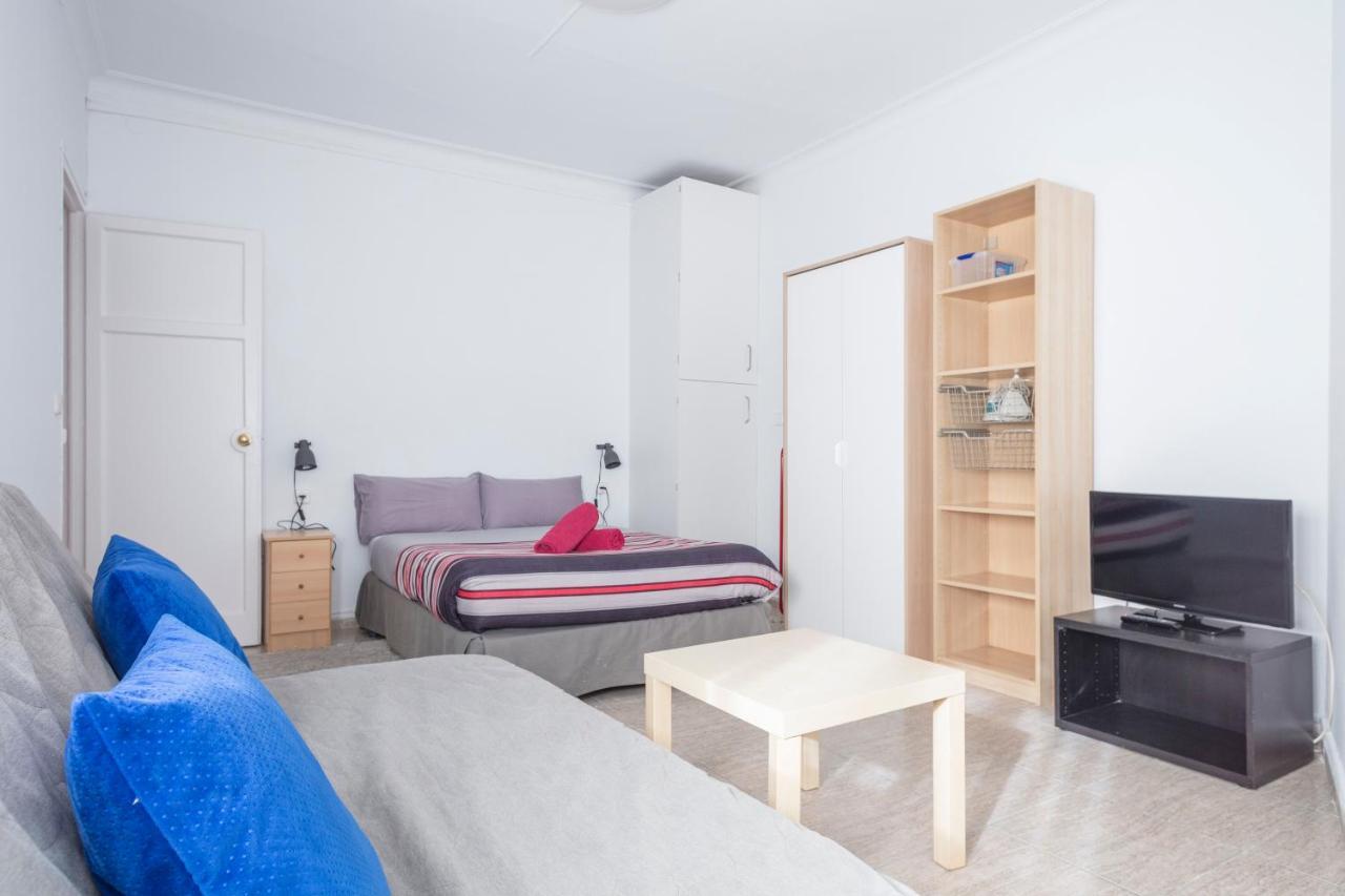 Apartamentos Tarradellas Sants Estacio Barcelona Exterior foto